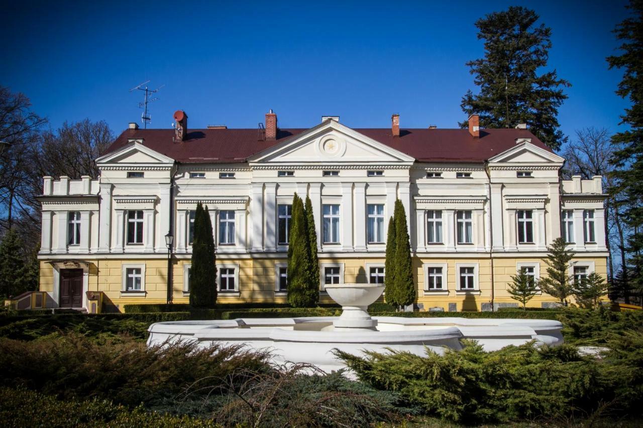 Palac Sasino Odnova Hotel Exterior photo