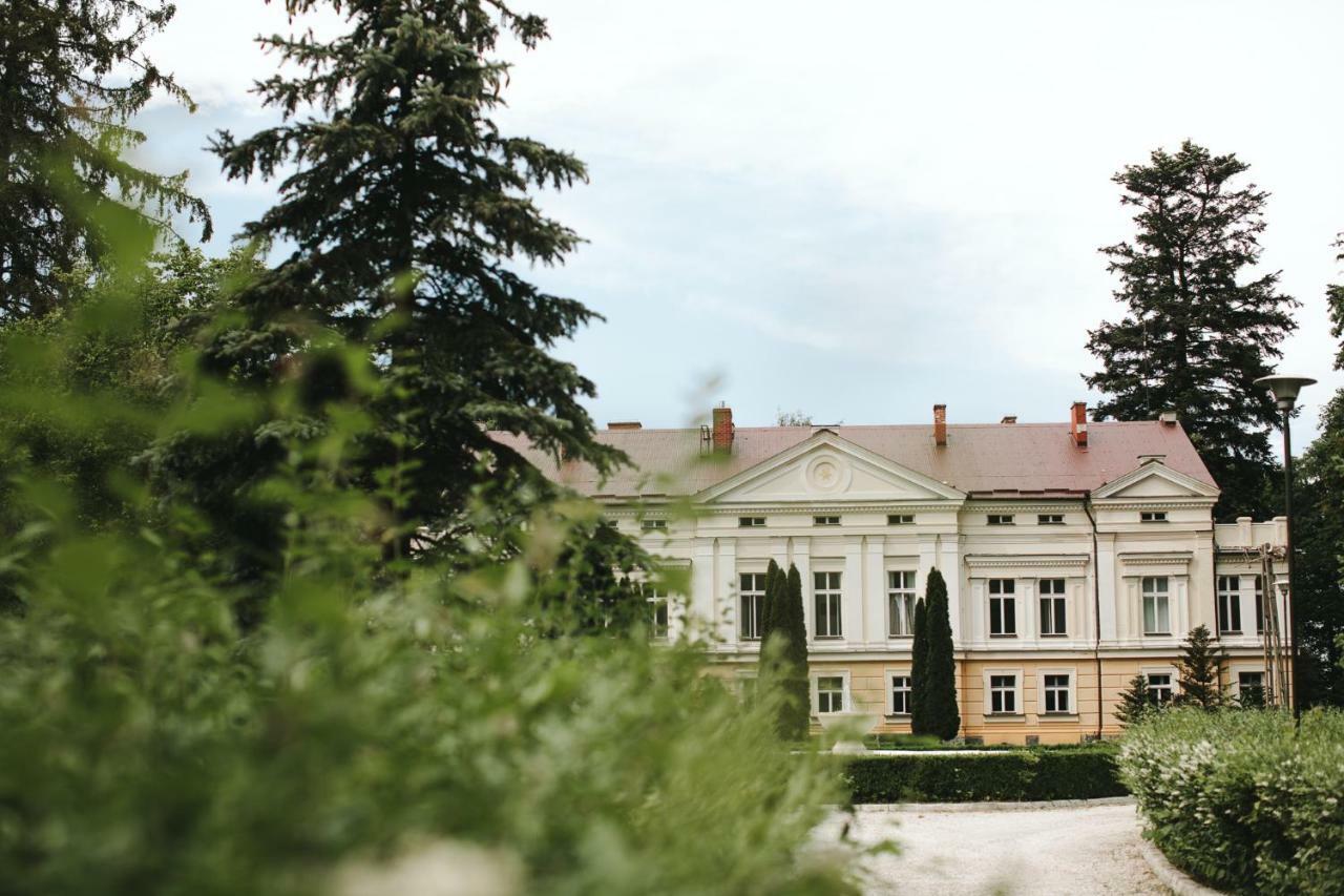 Palac Sasino Odnova Hotel Exterior photo
